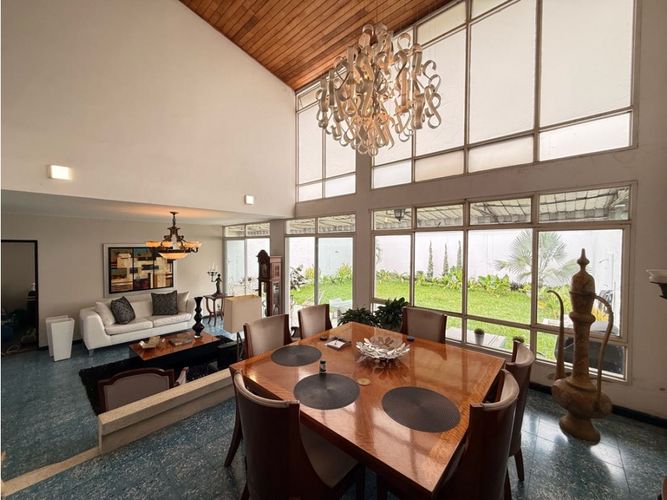 Casa de 4 alcobas en venta en La Flora, Cali, 270 m² · foto 12 de 24