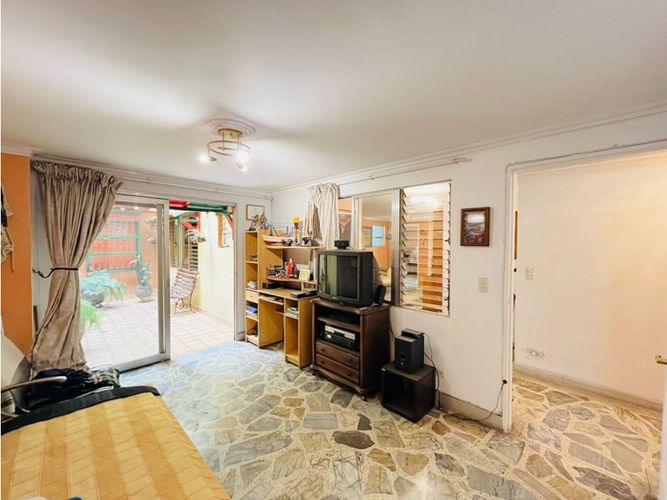 Apartamento de 4 alcobas en venta en Laureles, Medellín, 203 m² · foto 8 de 24