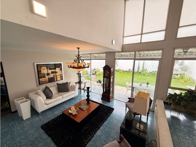 Casa de 4 alcobas en venta en La Flora, Cali, 270 m² · foto 13 de 24