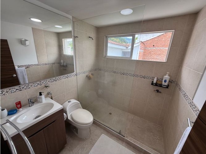 Casa de 4 alcobas en venta en La Flora, Cali, 270 m² · foto 18 de 24