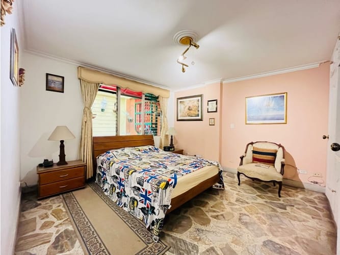 Apartamento de 4 alcobas en venta en Laureles, Medellín, 203 m² · foto 16 de 24