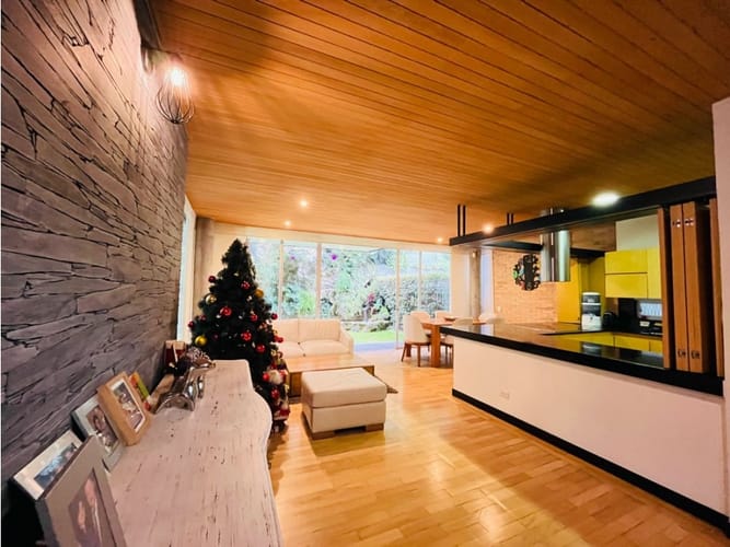 Casa de 5 alcobas en venta en Loma El Atravesado, Envigado, 345 m² · foto 4 de 24