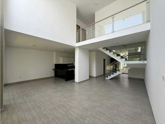 Casa de 4 alcobas en venta en Las Mercedes, Jamundí, 300 m² · foto 5 de 18