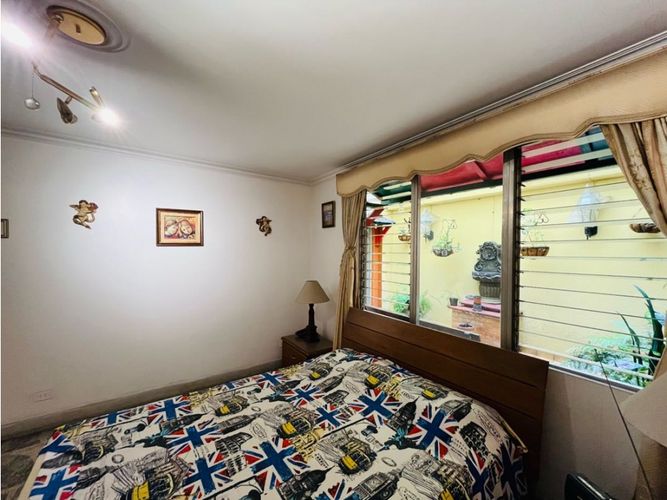Apartamento de 4 alcobas en venta en Laureles, Medellín, 203 m² · foto 19 de 24
