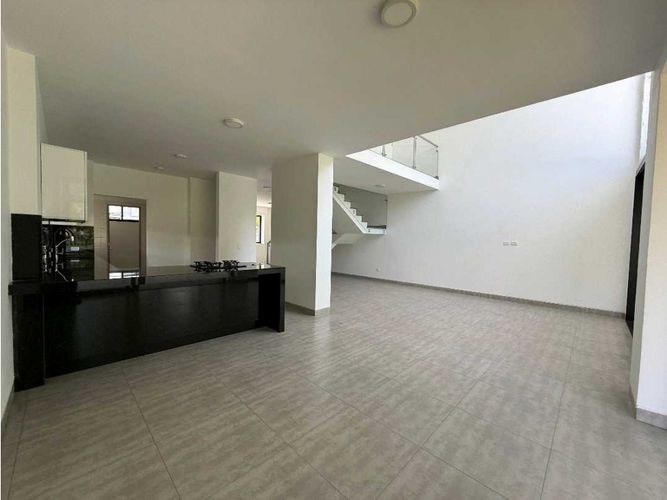 Casa de 4 alcobas en venta en Las Mercedes, Jamundí, 300 m² · foto 6 de 18