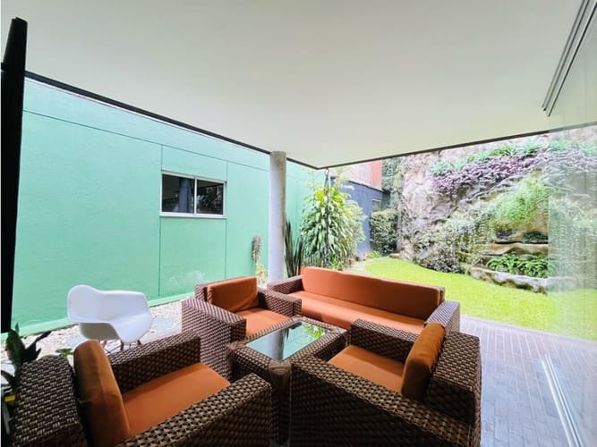 Casa de 5 alcobas en venta en Loma El Atravesado, Envigado, 345 m² · foto 8 de 24