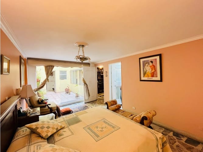 Apartamento de 4 alcobas en venta en Laureles, Medellín, 203 m² · foto 24 de 24