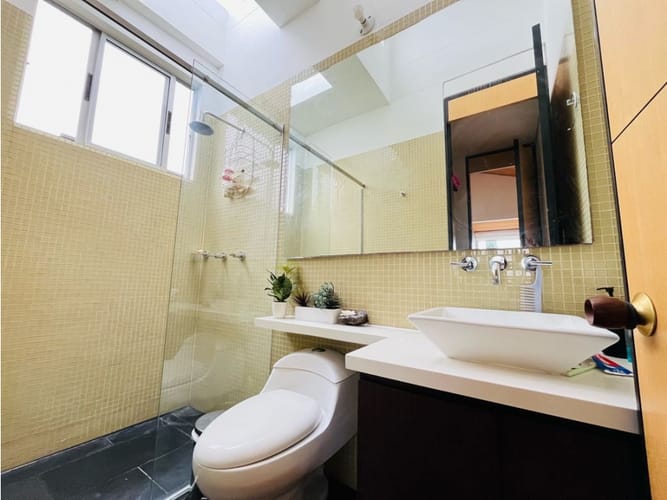 Casa de 5 alcobas en venta en Loma El Atravesado, Envigado, 345 m² · foto 13 de 24