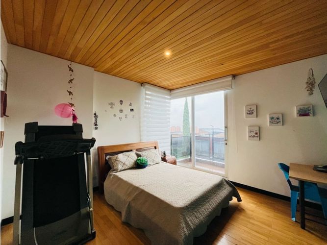 Casa de 5 alcobas en venta en Loma El Atravesado, Envigado, 345 m² · foto 15 de 24