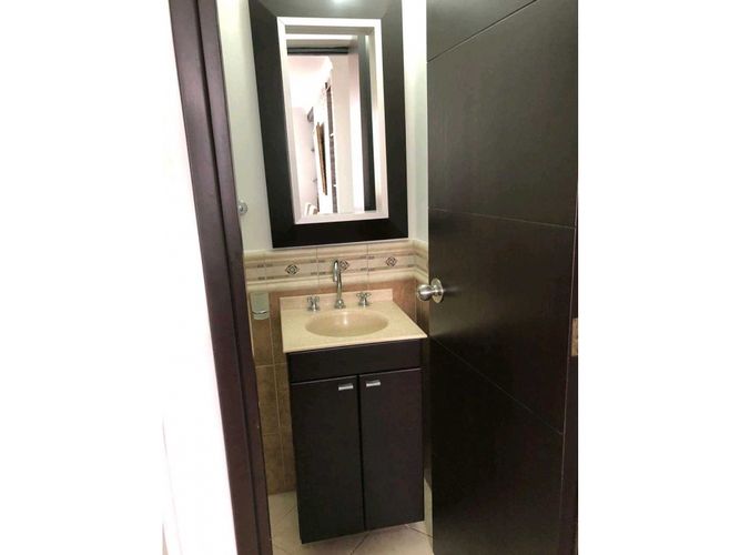 Apartamento de 4 alcobas en venta en Los Colores, Medellín, 185 m² · foto 24 de 24