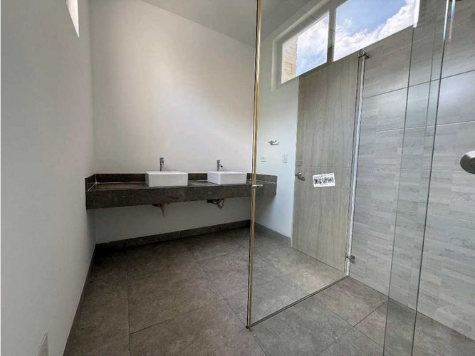 Casa de 4 alcobas en venta en Las Mercedes, Jamundí, 300 m² · foto 16 de 18