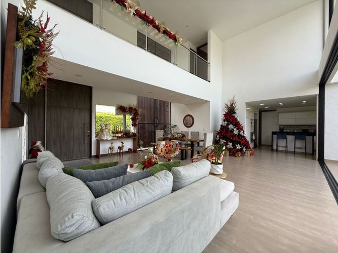 Casa de 4 alcobas en venta en Las Mercedes, Jamundí, 360 m² · foto 3 de 20