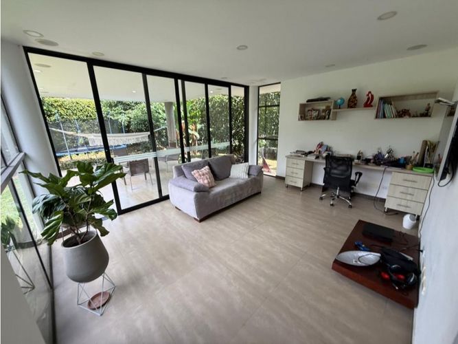 Casa de 4 alcobas en venta en Las Mercedes, Jamundí, 360 m² · foto 4 de 20
