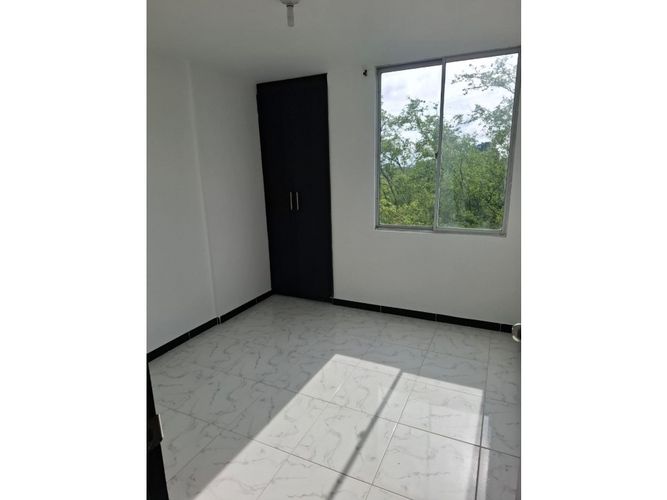 Apartamento de 3 alcobas en venta en La Cascada, Cali, 78 m² · foto 2 de 12