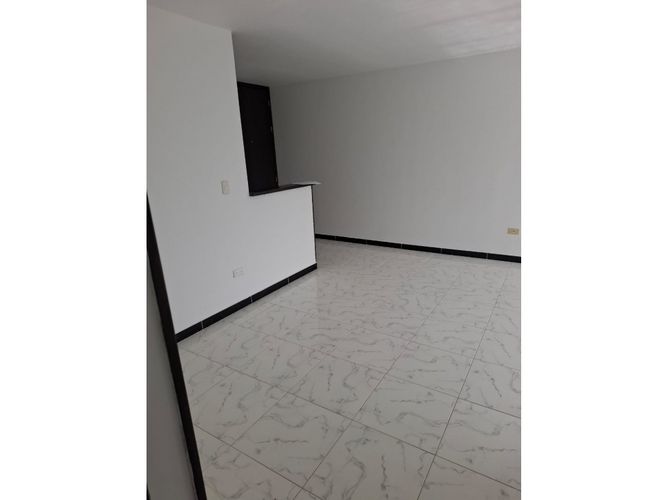 Apartamento de 3 alcobas en venta en La Cascada, Cali, 78 m² · foto 3 de 12