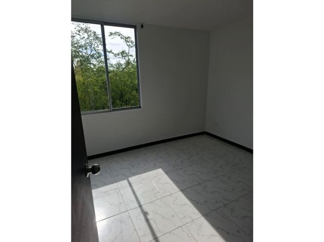 Apartamento de 3 alcobas en venta en La Cascada, Cali, 78 m² · foto 7 de 12