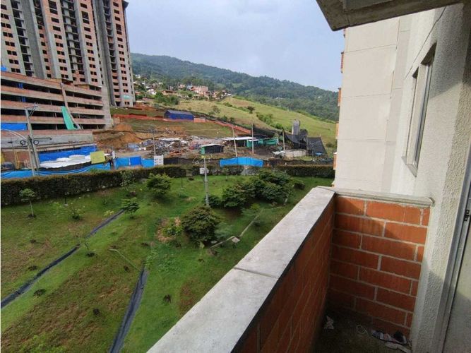 Apartamento de 3 alcobas en venta en Robledo, Medellín, 55 m² · foto 5 de 14