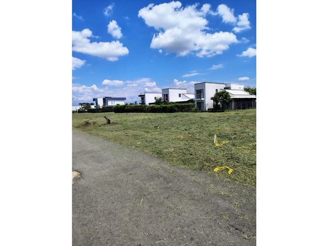 Lote en venta en Cr. Los Naranjos, Jamundí, 300 m² · foto 3 de 3