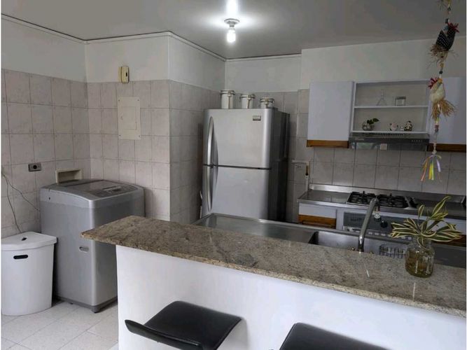 Apartamento de 4 alcobas en arriendo en Castropol, Medellín, 130 m² · foto 19 de 21