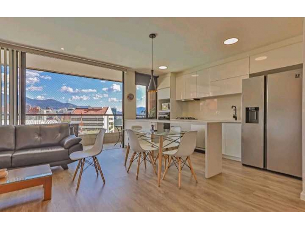 Apartamento en venta en Castropol, Medellín · foto 3 de 24