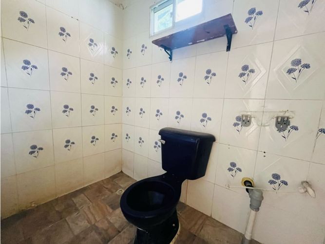 Casa de 6 alcobas en venta en Miraflores, Medellín, 256 m² · foto 13 de 15