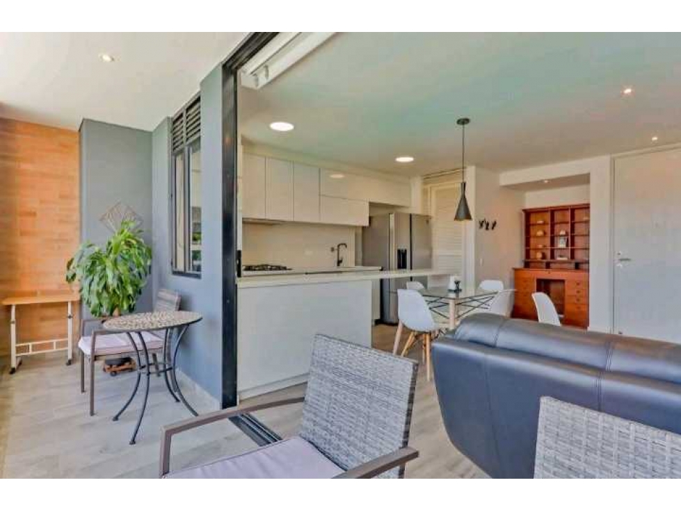 Apartamento en venta en Castropol, Medellín · foto 4 de 24