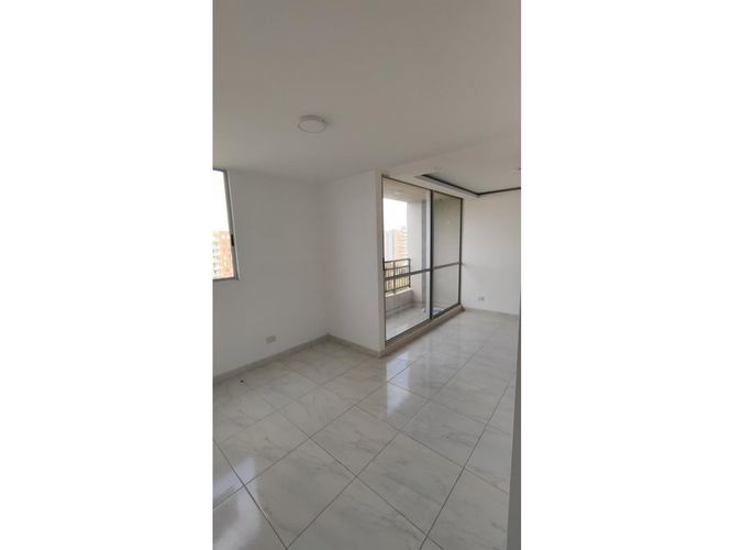 Apartamento de 3 alcobas en venta en Cachipay, Cali, 60 m² · foto 2 de 7