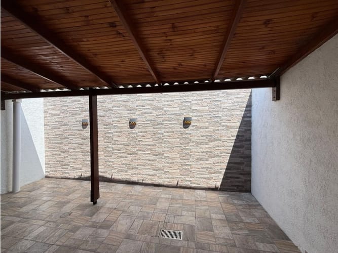 Casa de 3 alcobas en venta en Ciudad Country, Jamundí, 129 m² · foto 4 de 19