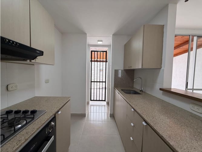Casa de 3 alcobas en venta en Ciudad Country, Jamundí, 129 m² · foto 11 de 19