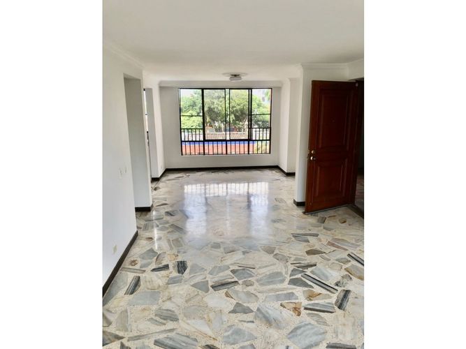 Apartamento de 4 alcobas en venta en El Gran Limonar Cataya, Cali, 108 m² · foto 3 de 14