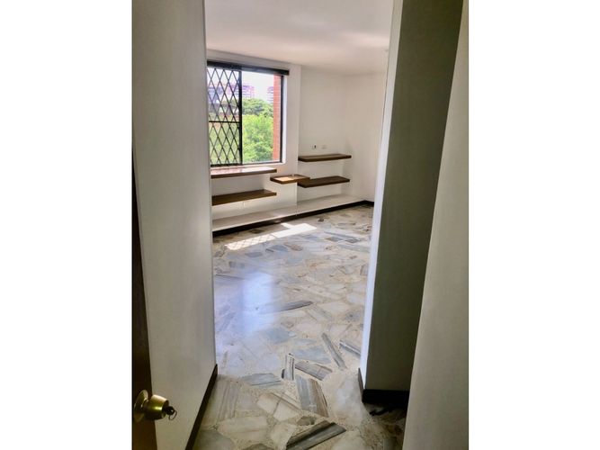 Apartamento de 4 alcobas en venta en El Gran Limonar Cataya, Cali, 108 m² · foto 6 de 14