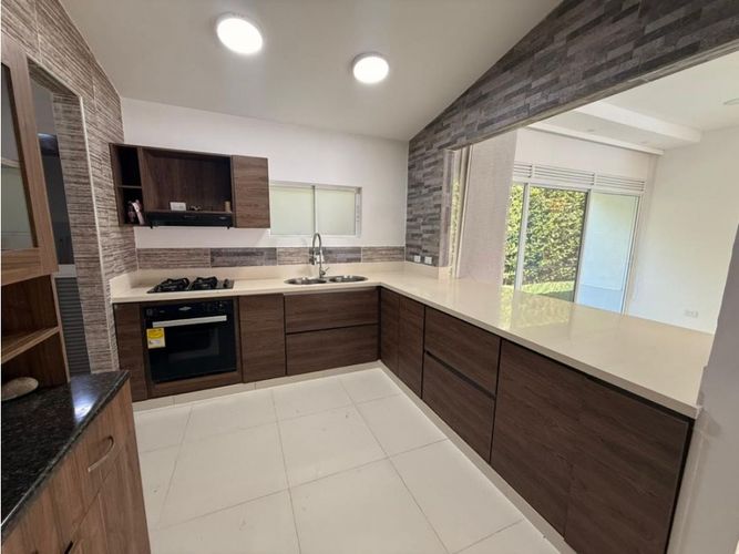 Casa de 4 alcobas en venta en La Morada, Jamundí, 250 m² · foto 3 de 19