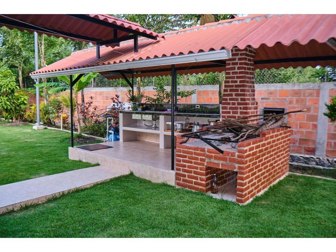 Casa de 7 alcobas en venta en Santa Elena, Cali, 300 m² · foto 4 de 24
