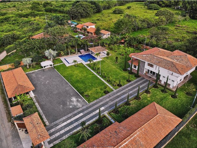 Casa de 7 alcobas en venta en Santa Elena, Cali, 300 m² · foto 21 de 24