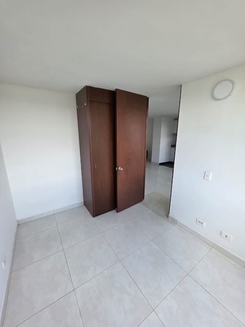 Apartamento de 2 alcobas en venta en Nueva Castilla, Bogotá, 45 m² · foto 5 de 9