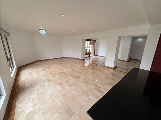 Apartamento de 4 alcobas en venta en Normandia, Cali, 192 m² · foto 2 de 20