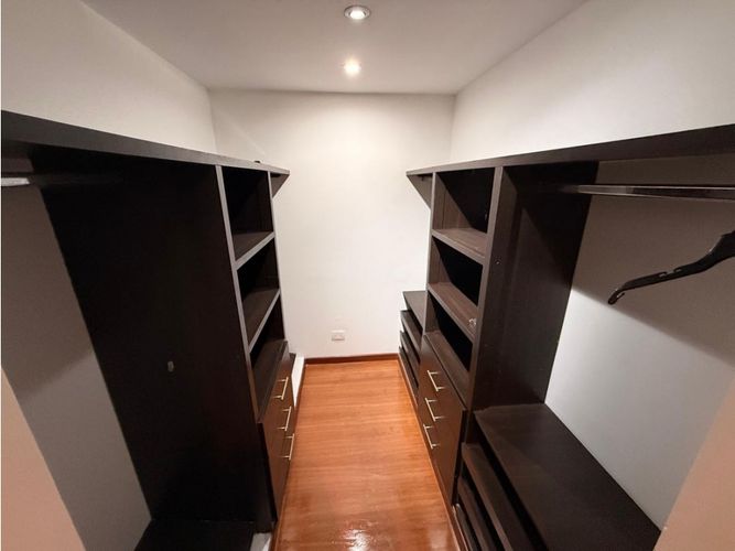 Apartamento de 4 alcobas en venta en Normandia, Cali, 192 m² · foto 14 de 20