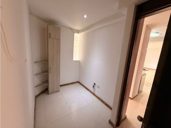Apartamento de 4 alcobas en venta en Normandia, Cali, 192 m² · foto 17 de 20