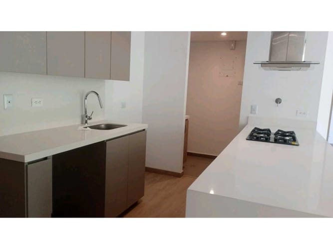 Apartamento de 2 alcobas en venta en El Carmen, El Retiro, 77 m² · foto 3 de 10