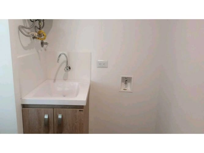 Apartamento de 2 alcobas en venta en El Carmen, El Retiro, 77 m² · foto 5 de 10