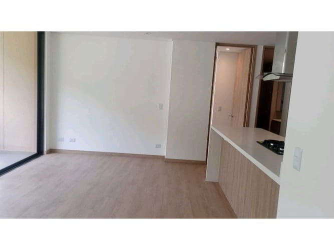 Apartamento de 2 alcobas en venta en El Carmen, El Retiro, 77 m² · foto 6 de 10