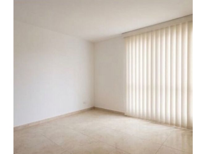 Apartamento de 3 alcobas en venta en Cr. Los Naranjos, Jamundí, 60 m² · foto 3 de 9