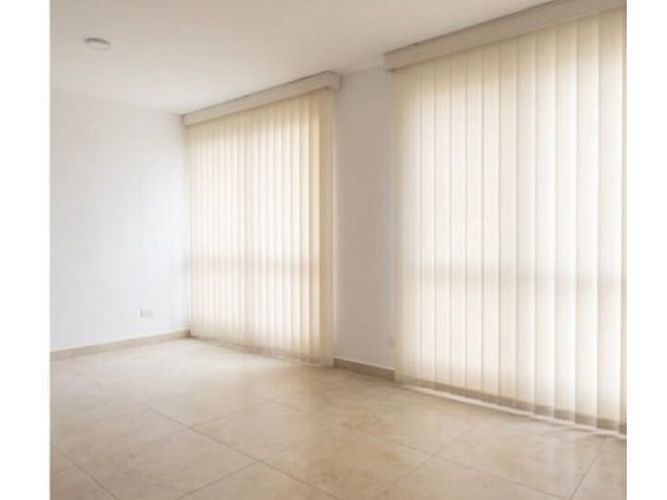 Apartamento de 3 alcobas en venta en Cr. Los Naranjos, Jamundí, 60 m² · foto 5 de 9