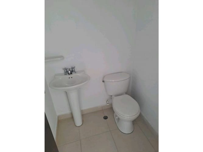 Oficina en venta en Aeroparque Juan Pablo Ii, Medellín, 43 m² · foto 6 de 9