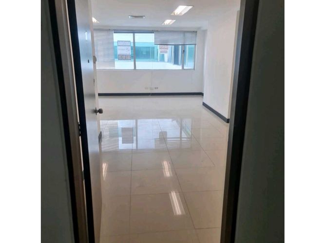 Oficina en venta en Aeroparque Juan Pablo Ii, Medellín, 43 m² · foto 9 de 9