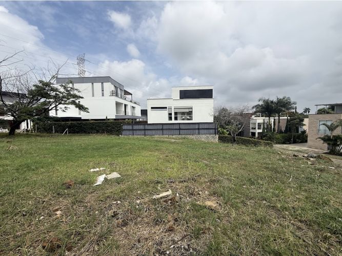 Lote en venta en Pance, Cali, 931 m² · foto 5 de 12