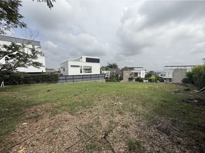 Lote en venta en Pance, Cali, 931 m² · foto 6 de 12