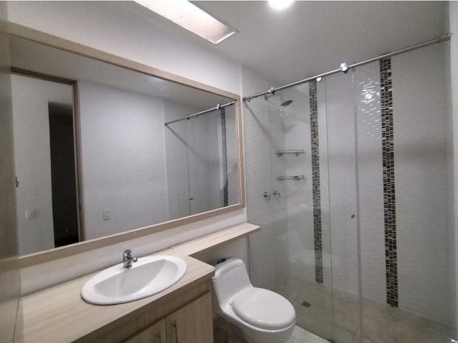 Casa de 4 alcobas en venta en El Castillo, Jamundí, 337 m² · foto 15 de 15