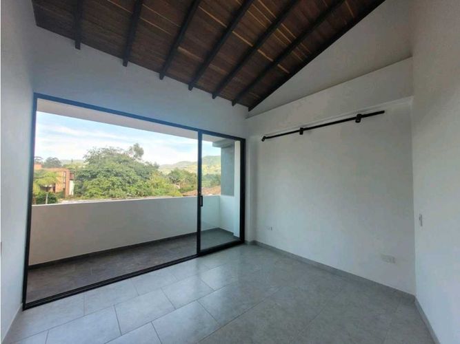 Casa de 2 alcobas en venta en La Ceja, 120 m² · foto 8 de 18