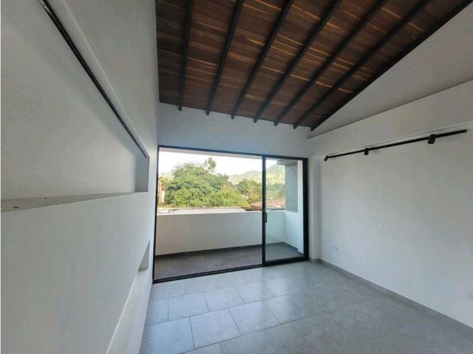 Casa de 2 alcobas en venta en La Ceja, 120 m² · foto 9 de 18